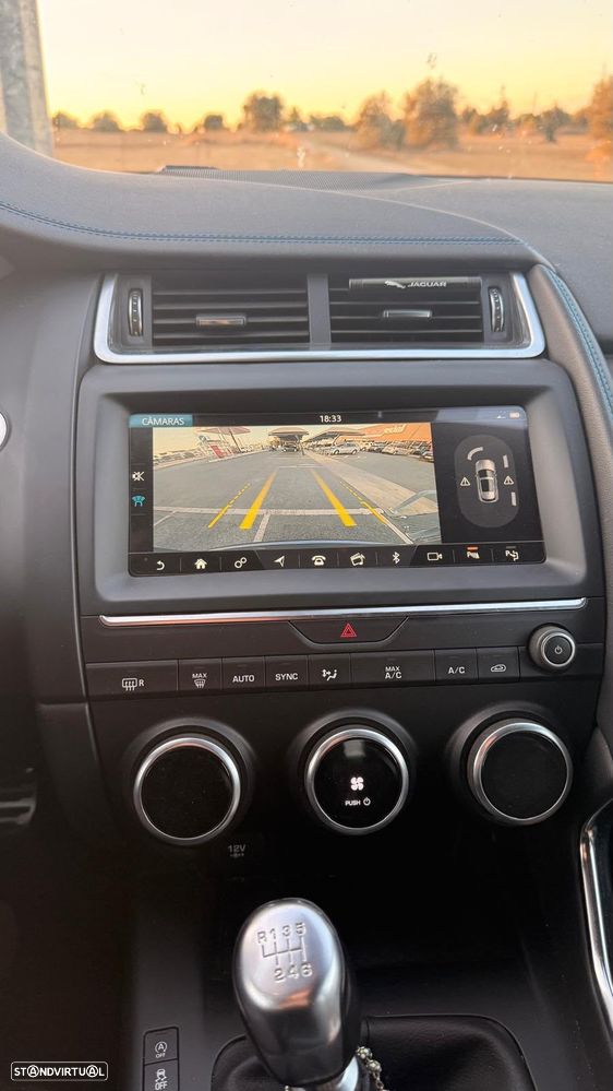 Jaguar E-Pace - 4
