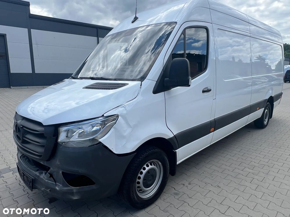 Mercedes-Benz 317 CDI - 1