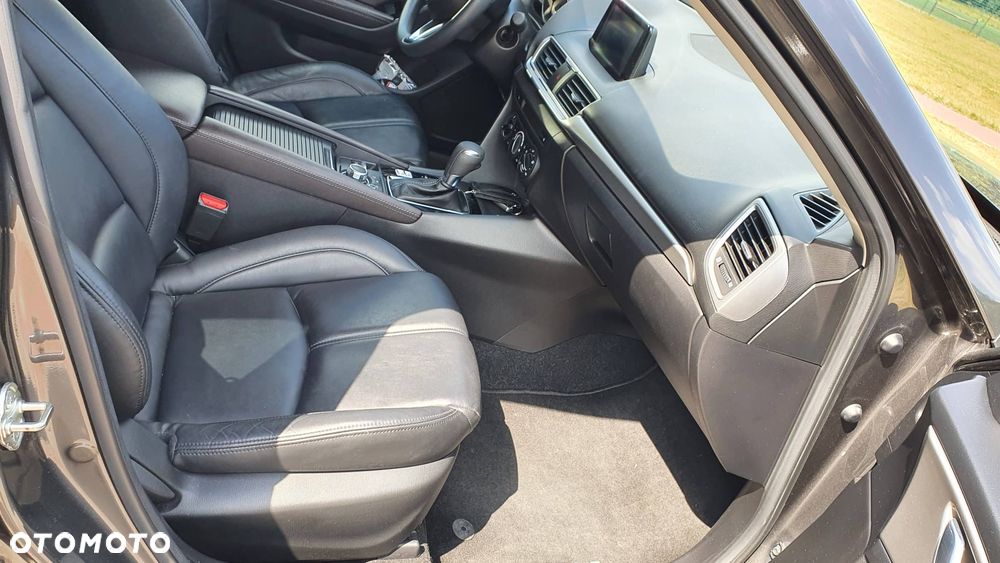 Mazda 3 - 7