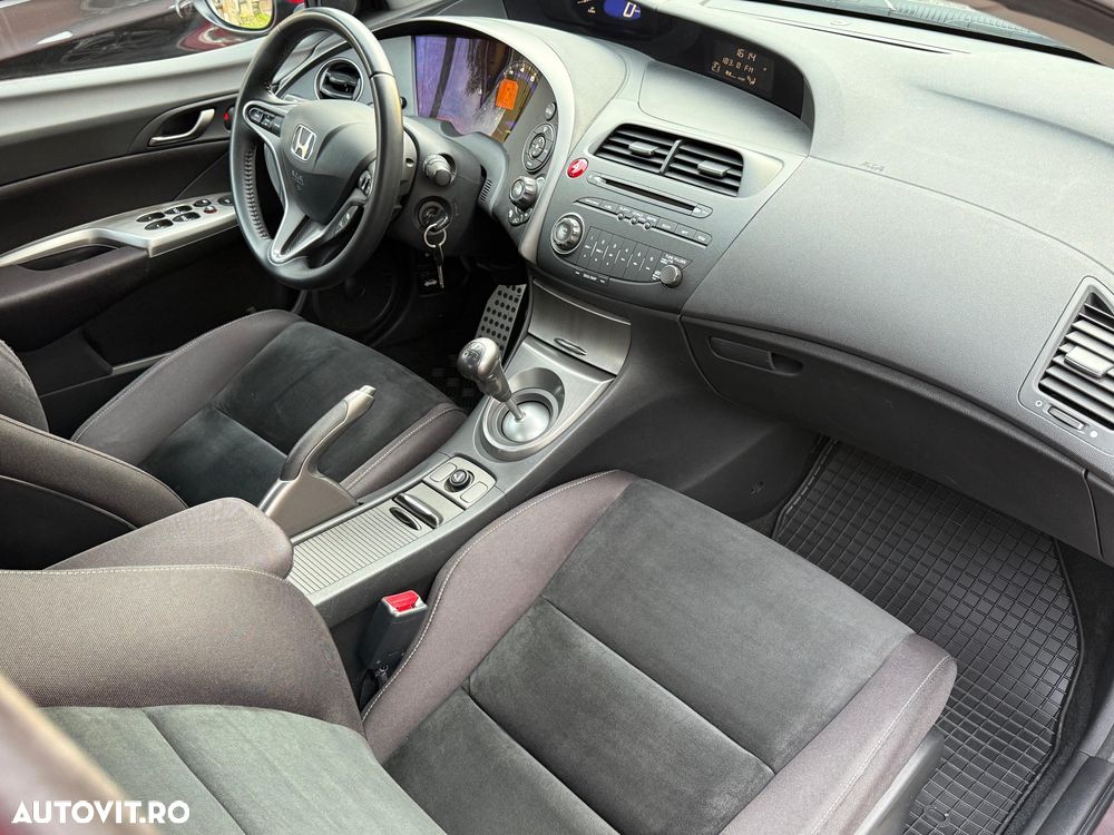 Honda Civic 1.8i-VTEC Sport - 22