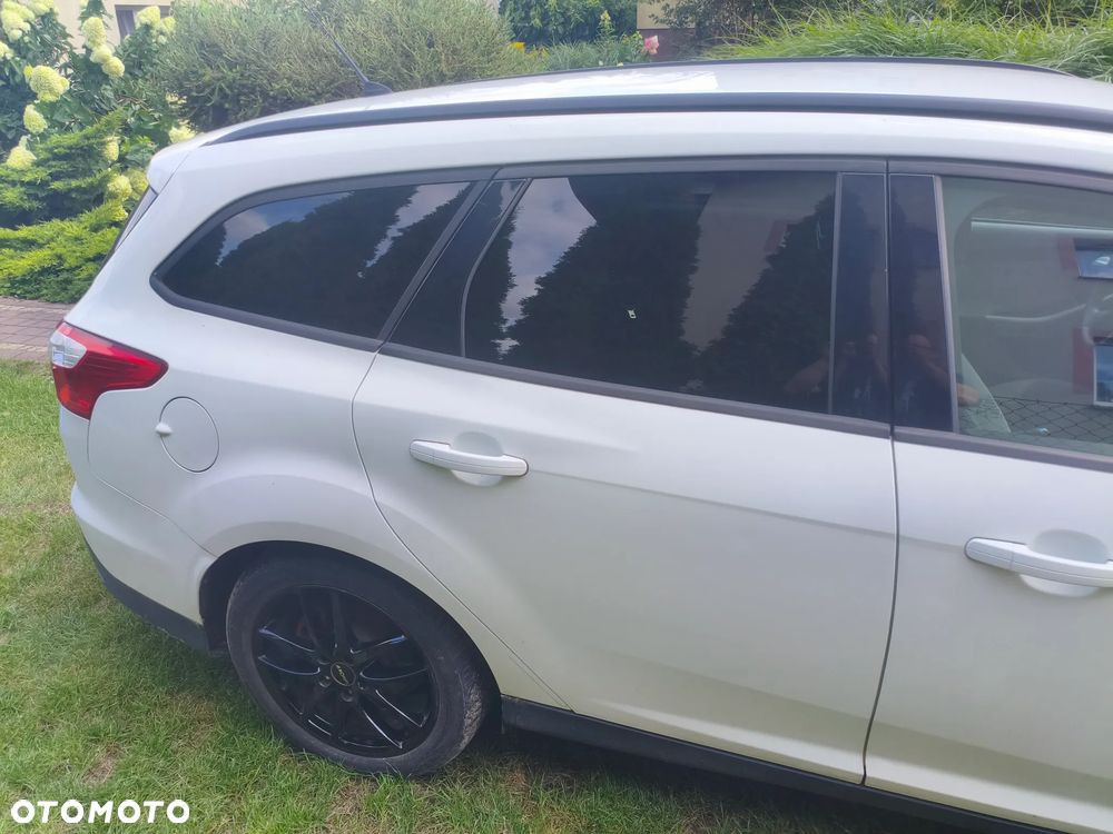 Ford Focus 2.0 TDCi Edition - 17