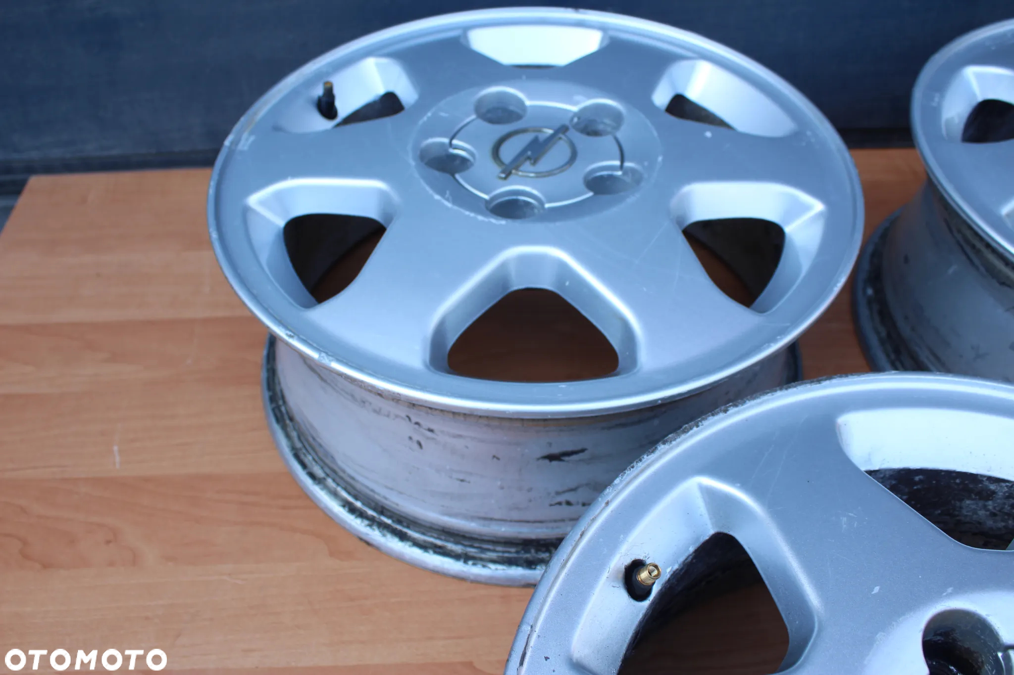 FELGI ALUMINIOWE 15" 5x110 ET43  OPEL ZAFIRA A MERIVA A, ASTRA H, VECTRA C, SIGNUM - 16