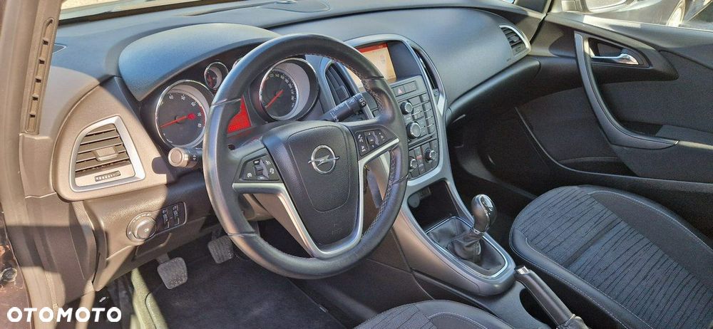 Opel Astra - 33