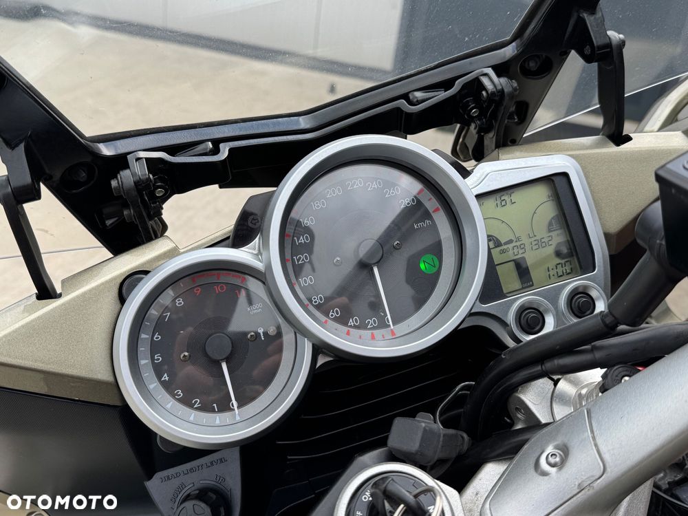 Yamaha FJR - 27
