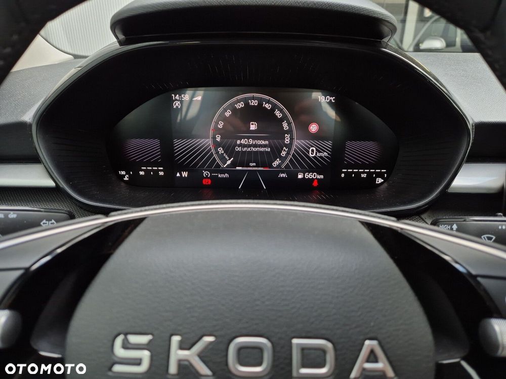 Skoda Fabia 1.0 TSI Drive - 23