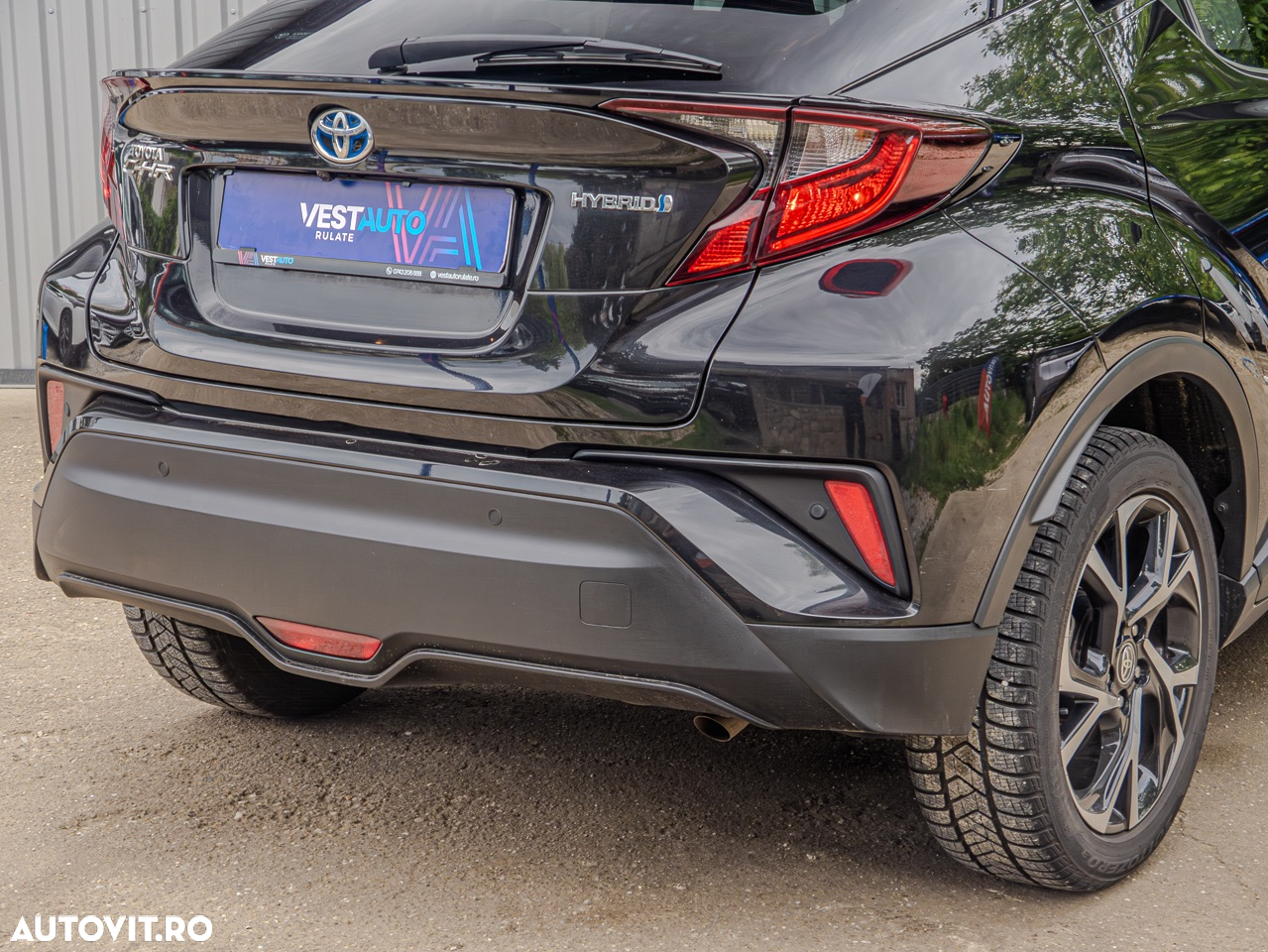 Toyota C-HR 1.8 Hybrid Business Edition - 35