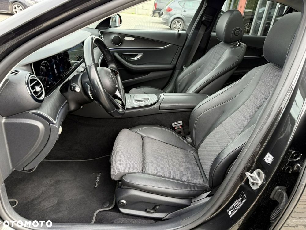 Mercedes-Benz Klasa E 400 d 4Matic 9G-TRONIC AMG Line - 23