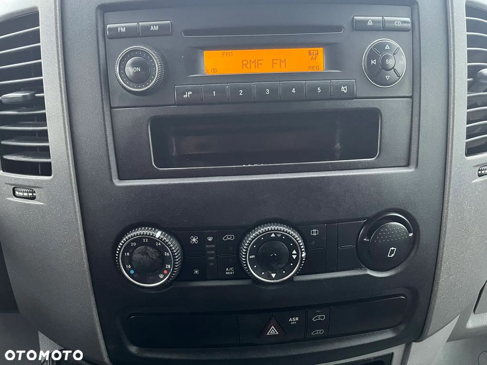 Volkswagen Crafter - 12