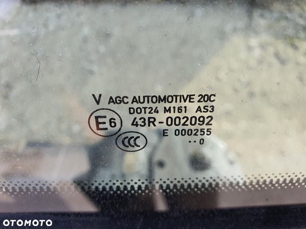 ĆWIARTKA BŁOTNIK LEWY TYŁ PORSCHE CAYENNE II 7P5 - 2