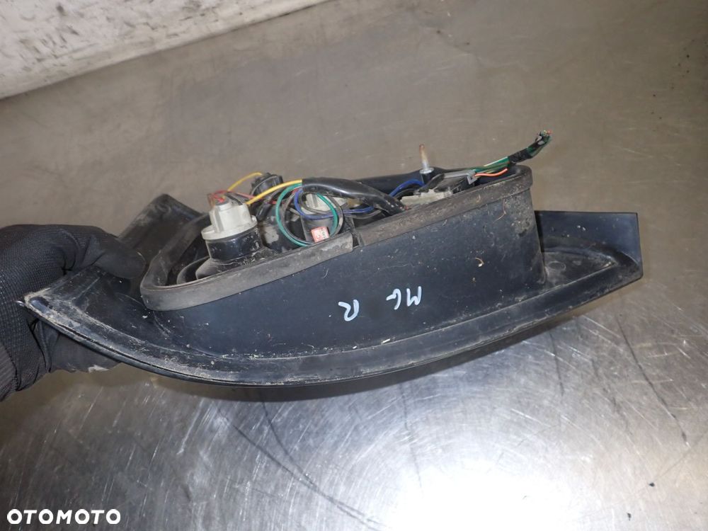 LAMPA PRAWA TYLNA MG ZR 160 1.8 - 4