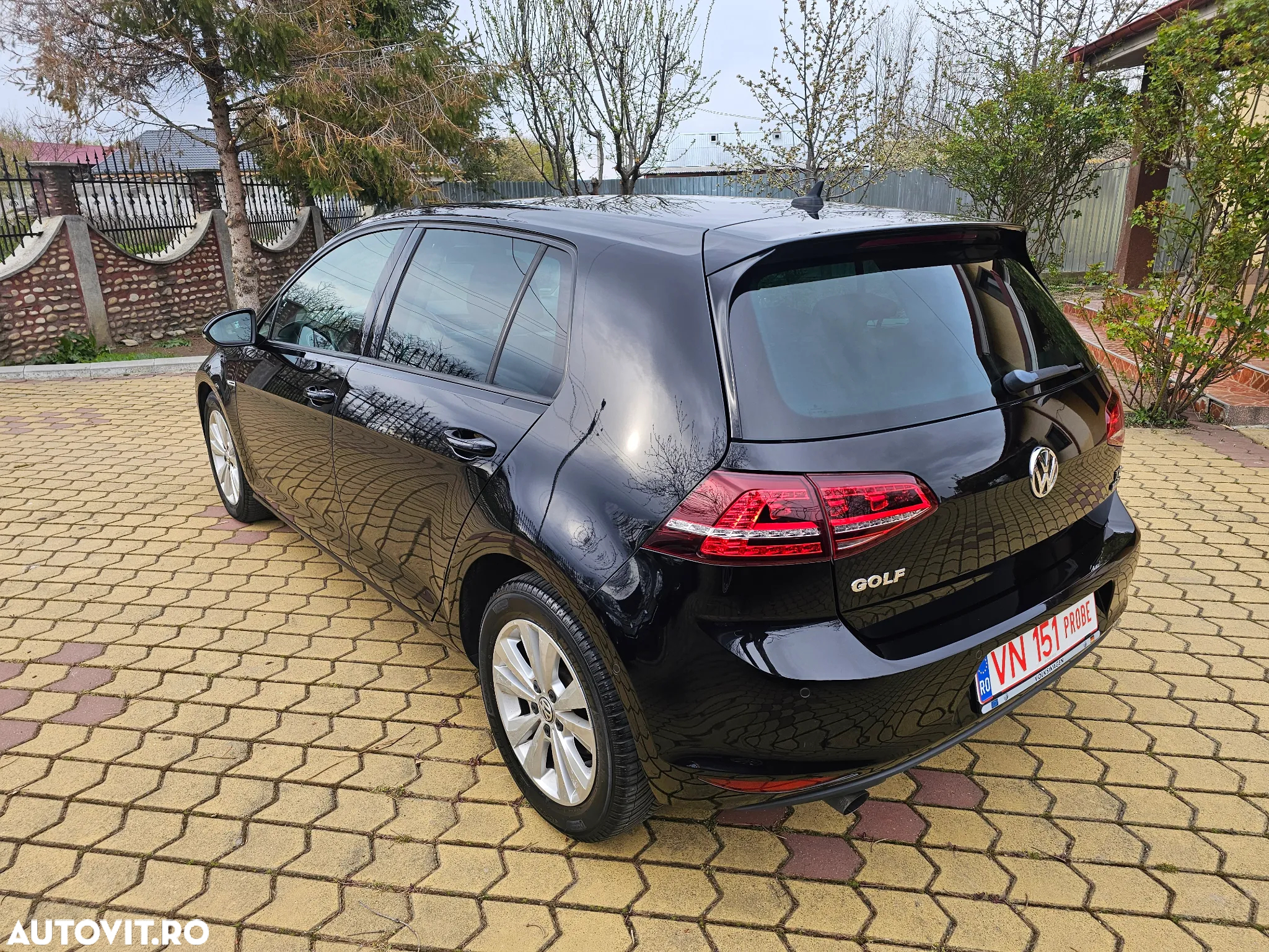 Volkswagen Golf 1.6 BlueTDI Comfortline - 10