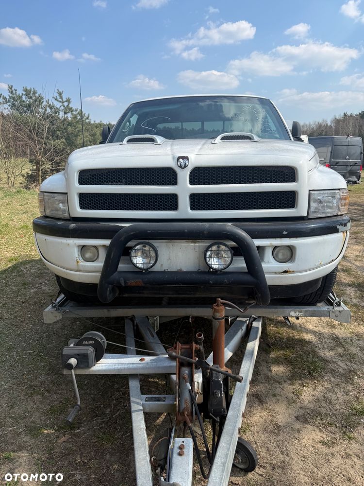 Dodge RAM - 2