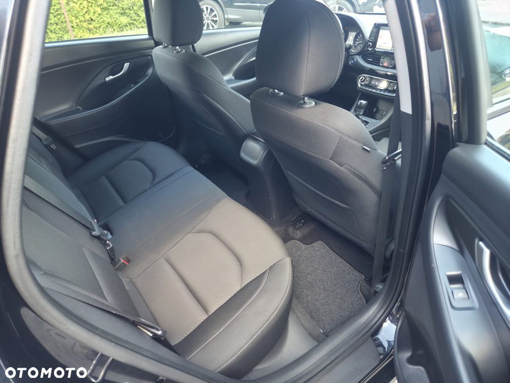 Hyundai i30 1.4 T-GDI DCT Premium - 16