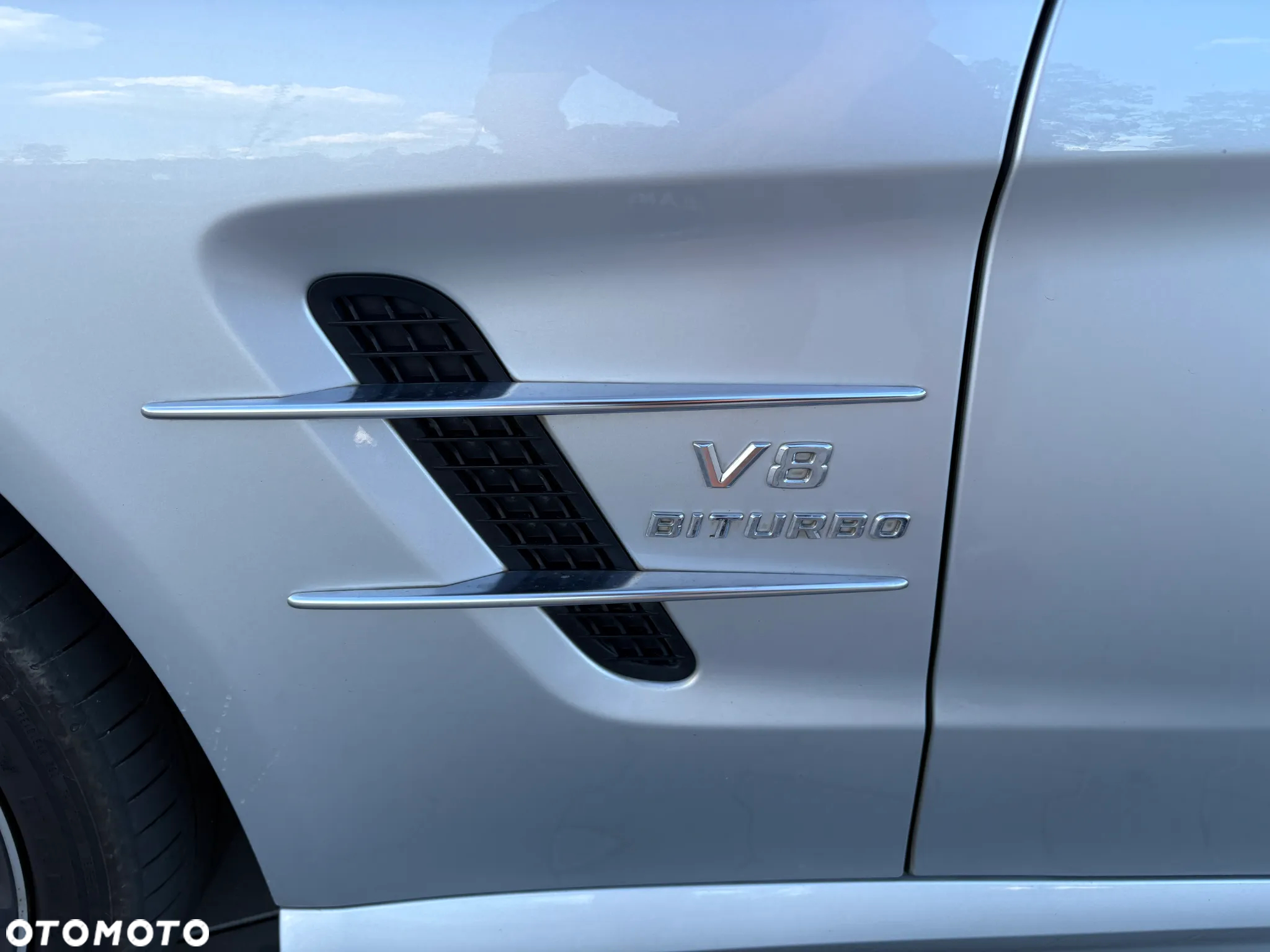 Mercedes-Benz SL 63 AMG AMG Speedshift MCT 7-Gang Sportgetriebe AMG Performance Package - 26
