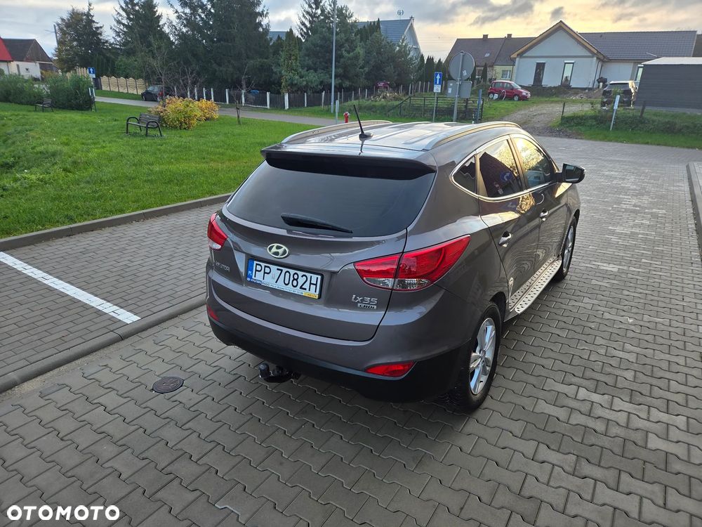 Hyundai Tucson ver-2-0-crdi-comfort-2wd - 26