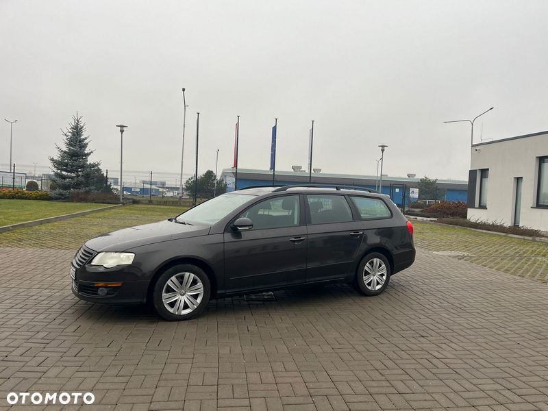 Volkswagen Passat - 10