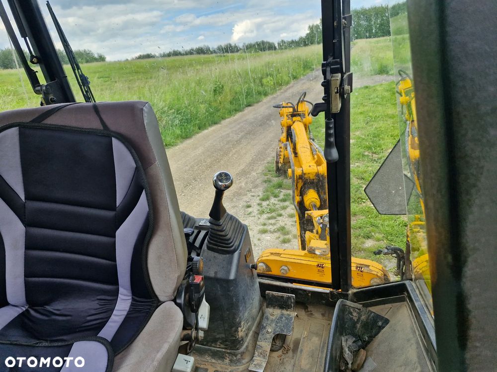 JCB 2CX - 10