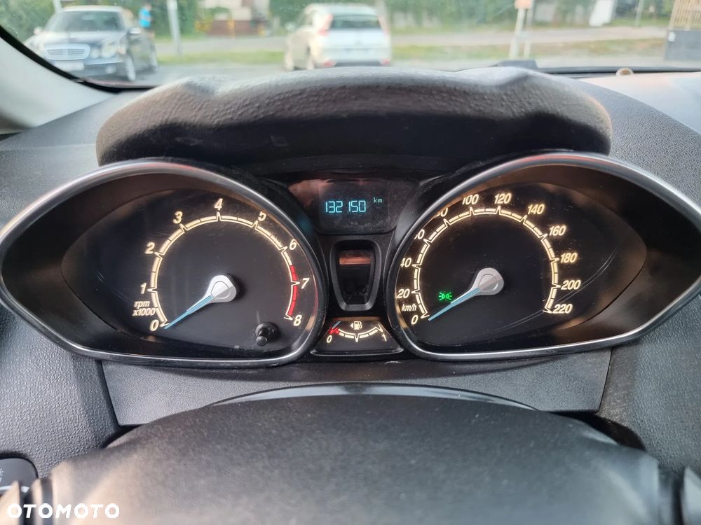 Ford Fiesta 1.0 EcoBoost STart-Stop Titanium - 35