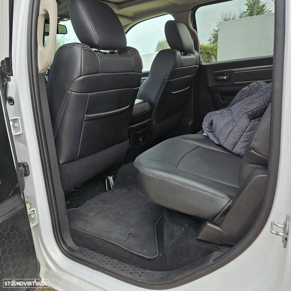 Dodge RAM - 8