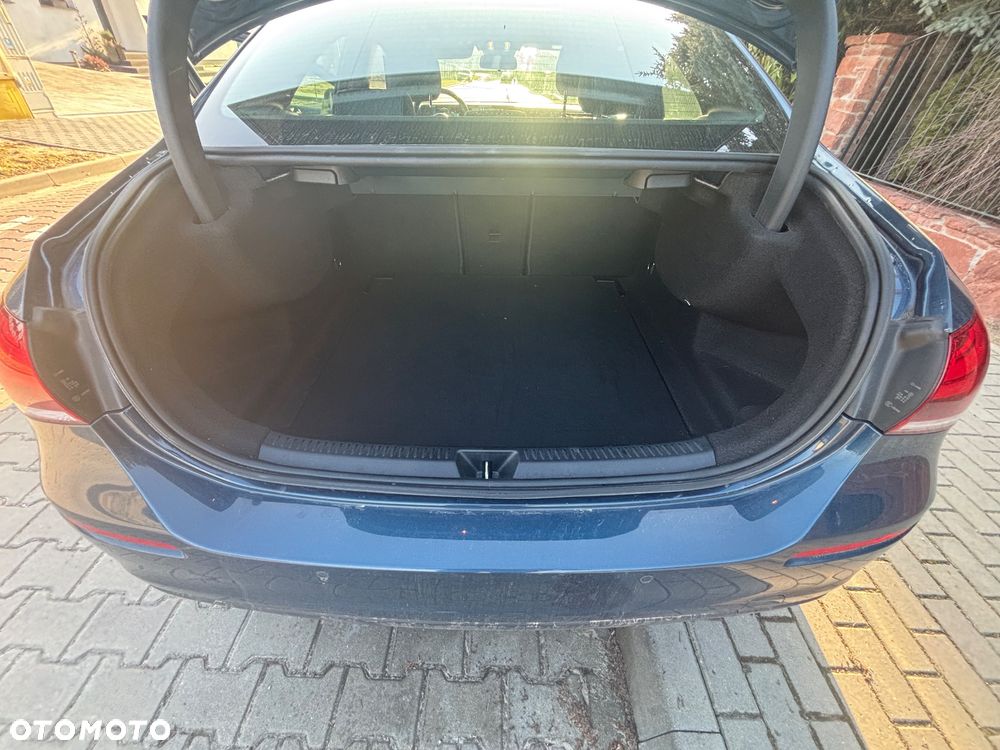 Mercedes-Benz Klasa A 180 Style 7G-DCT - 7