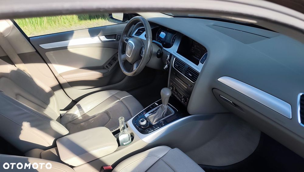 Audi A4 Avant - 31
