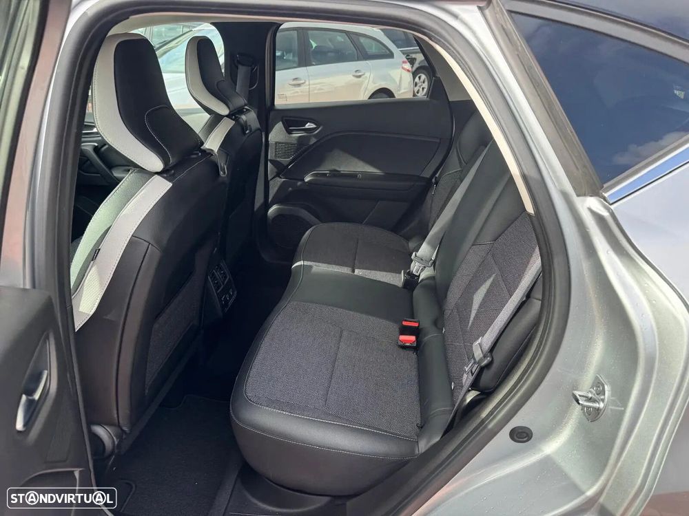 Renault Captur 1.6 E-Tech Plug-In Hybrid Techno - 14