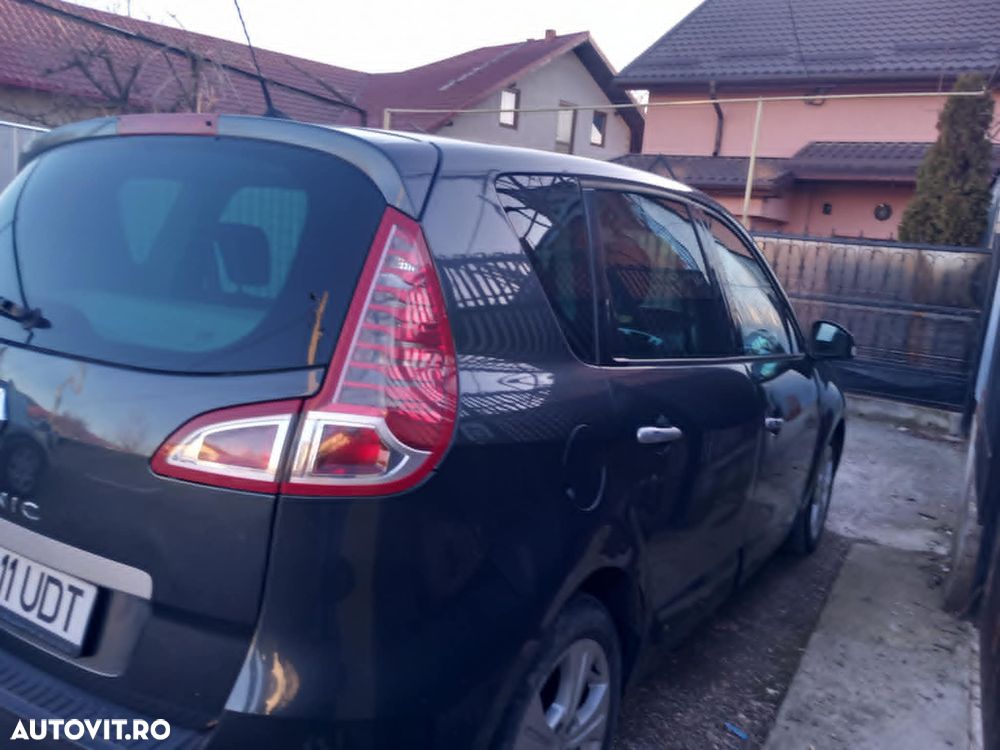 Renault Scenic 2.0 16V Aut. Avantage - 23