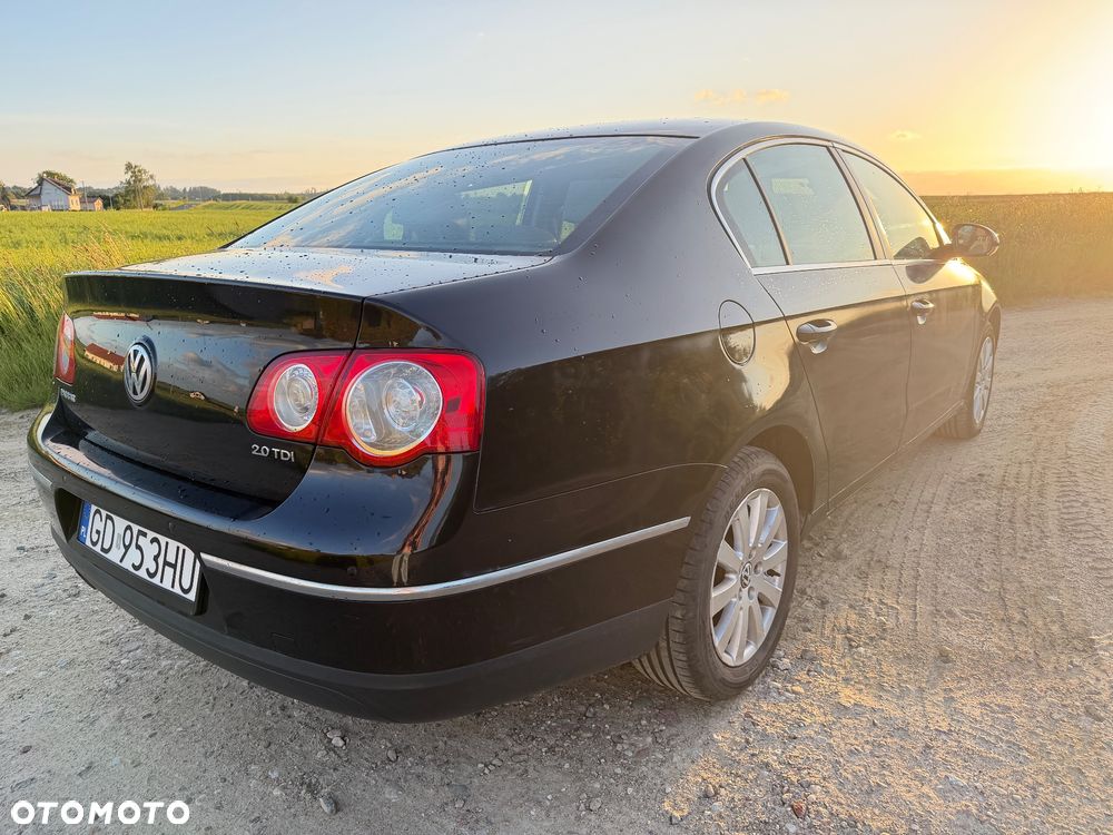 Volkswagen Passat 2.0 TDI DPF Comfortline - 1