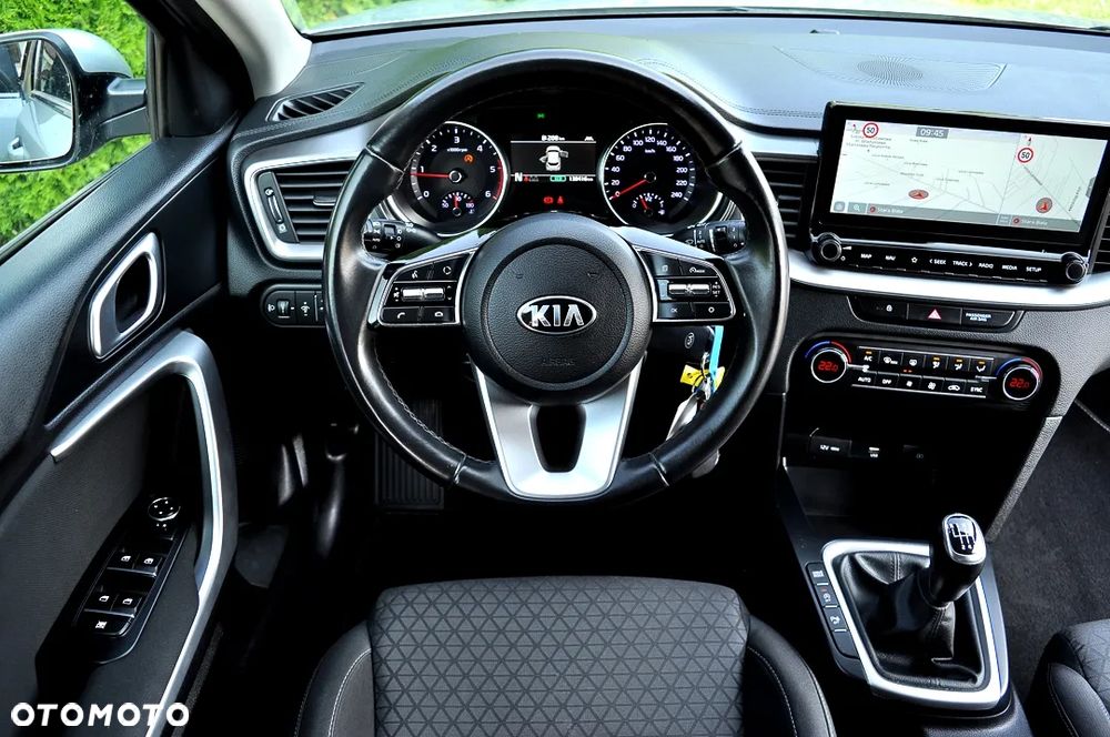 Kia XCeed 1.6 CRDi SCR L Business Line - 22