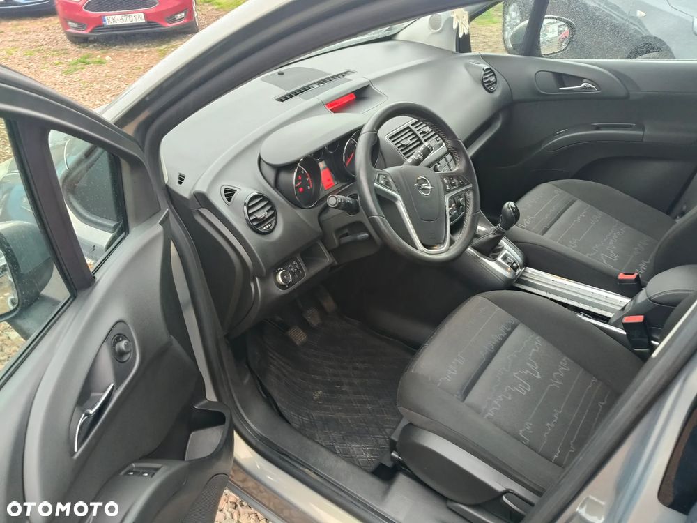 Opel Meriva - 9