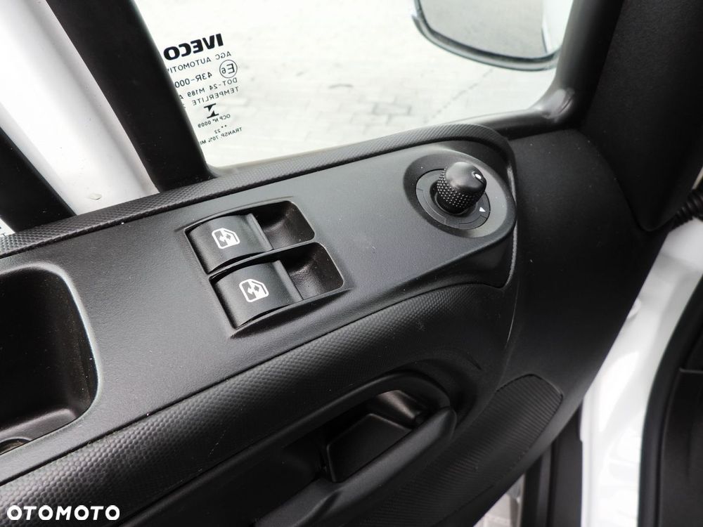 Iveco DAILY 35S16 KONTENER WINDA 8 PALET TEMPOMAT KLIMATYZACJA BLIŹNIACZE KOŁA  160KM - 27