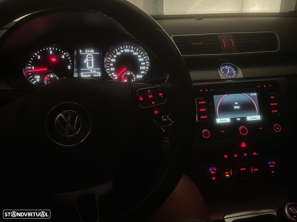 VW Passat Variant 1.6 TDI BlueMotion Comfortline - 40