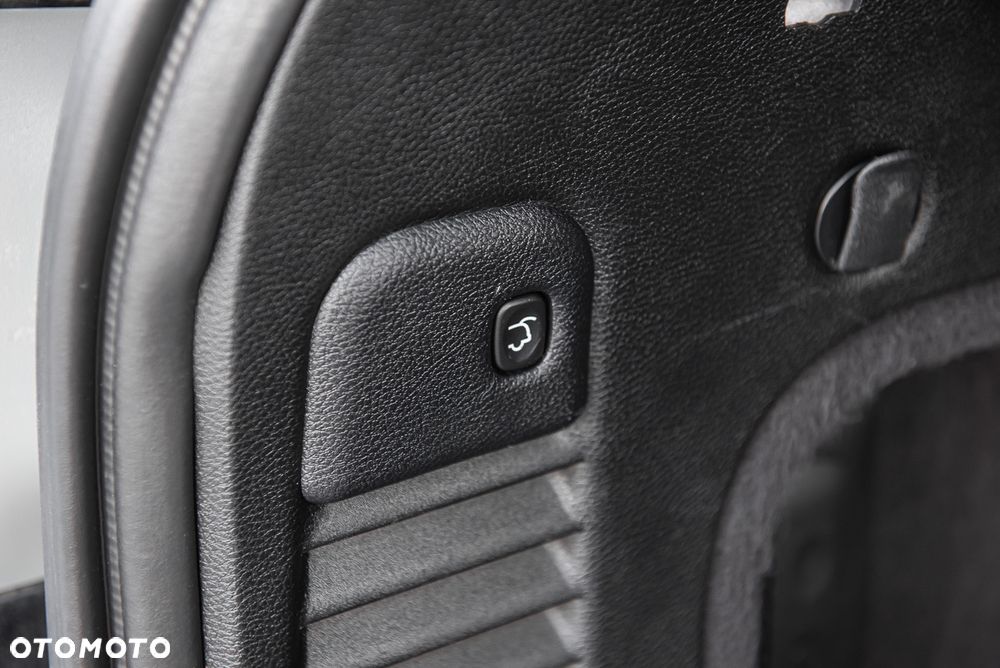 Jeep Grand Cherokee 3.0 CRD Overland Summit EU6 - 33