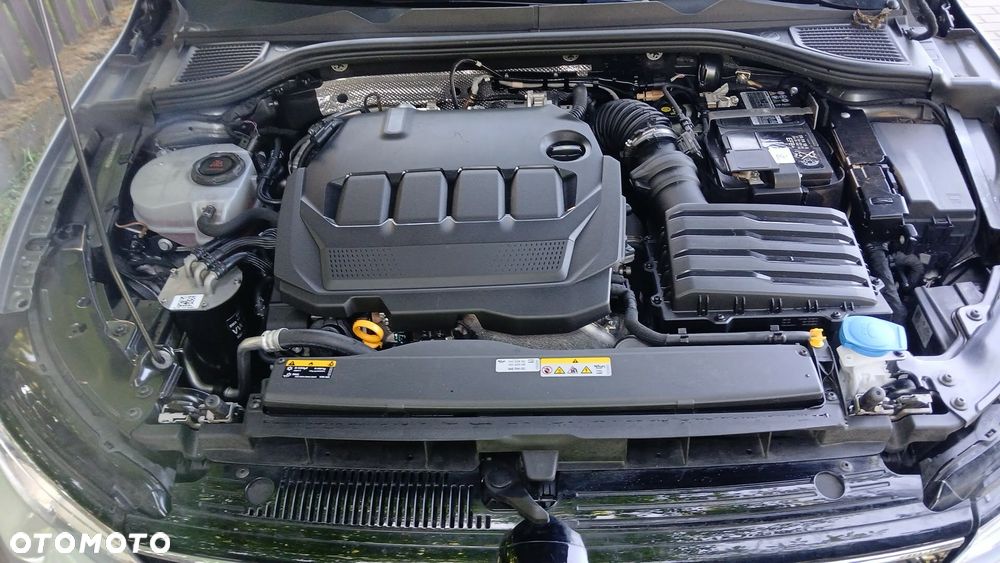 Volkswagen Golf 2.0 TDI Life - 24