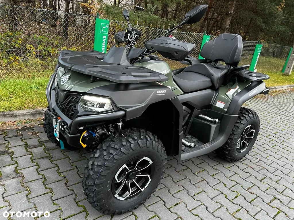 CFMoto CForce - 8