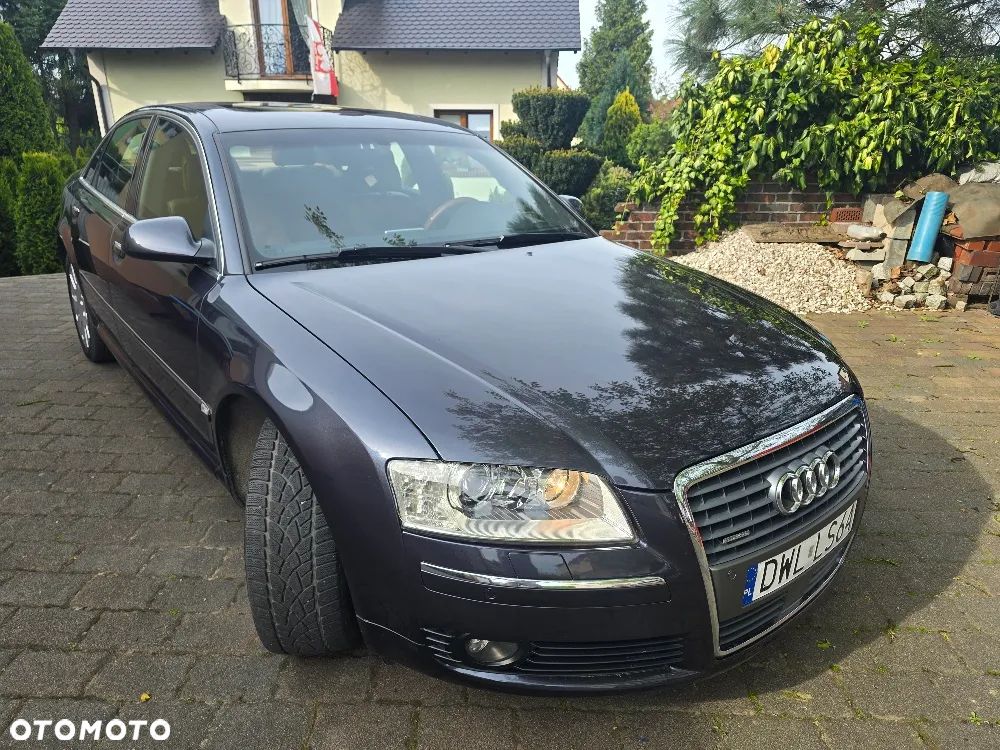 Audi A8 3.2 FSI Quattro - 1