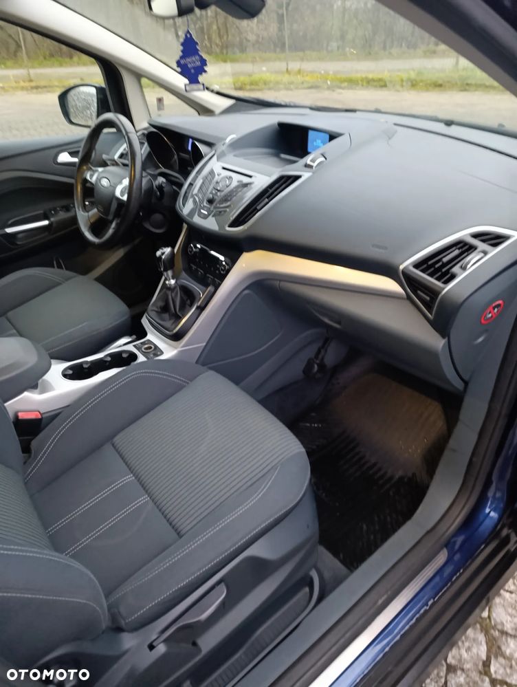 Ford C-MAX - 11