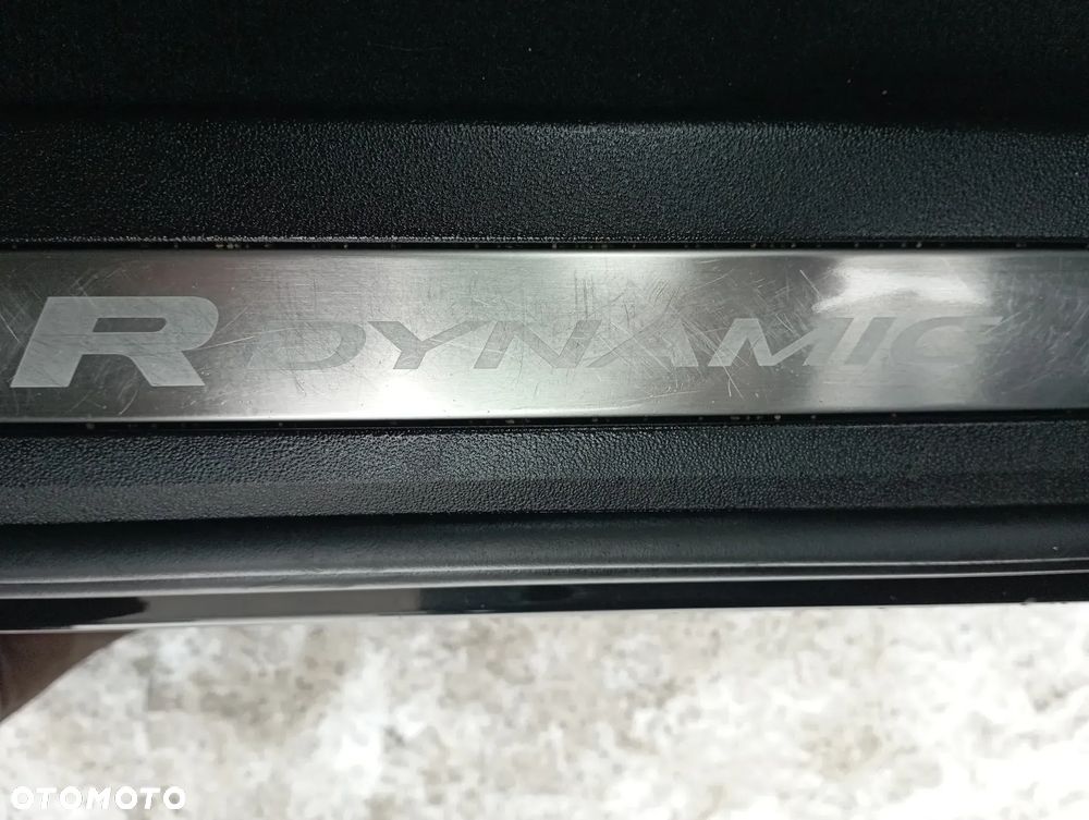 Land Rover Range Rover Evoque 2.0 P200 mHEV R-Dynamic - 27