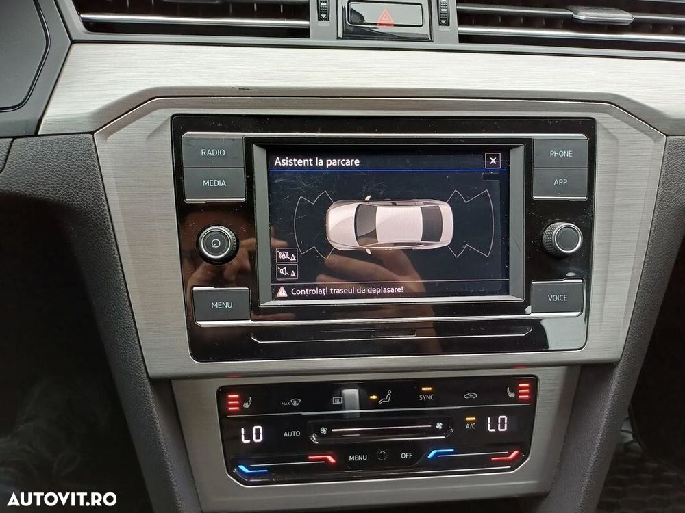 Volkswagen Passat 1.5 TSI ACT DSG Trendline - 40