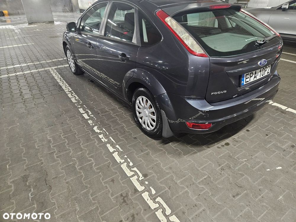 Ford Focus - 13
