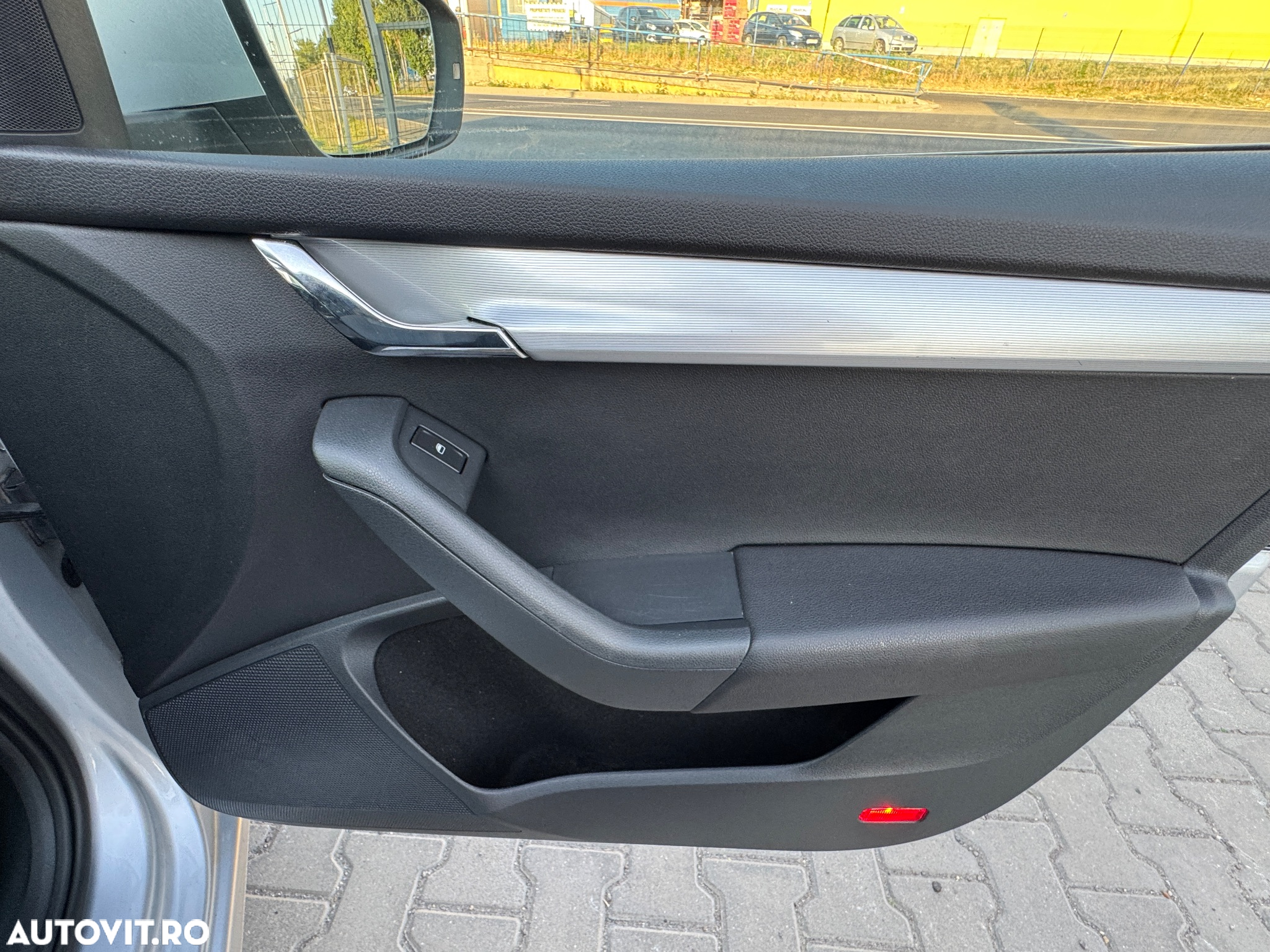 Skoda Octavia 1.4 TSI ELEGANCE - 32