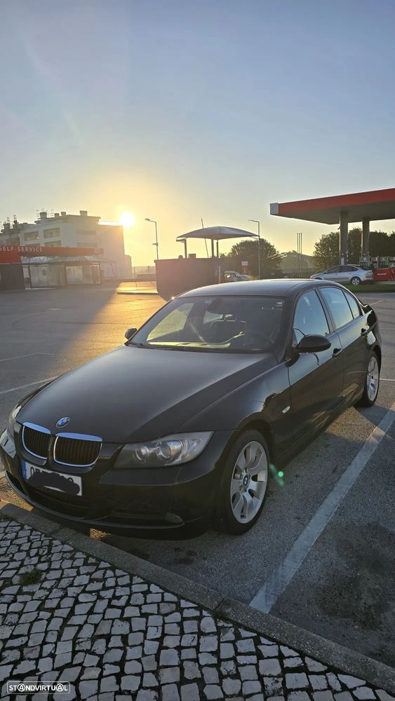 BMW 320 d Auto - 3