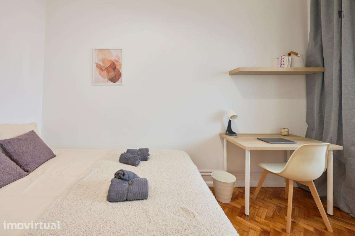 Quarto - localizado em Alameda Lisbon - Grande imagem: 3/41