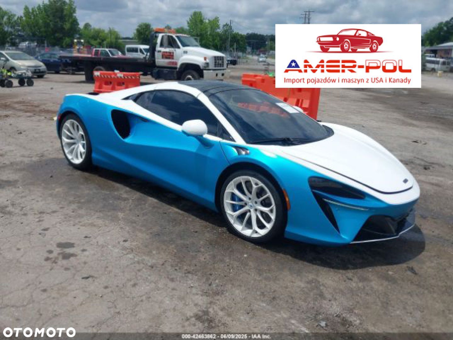 McLaren Artura - 1
