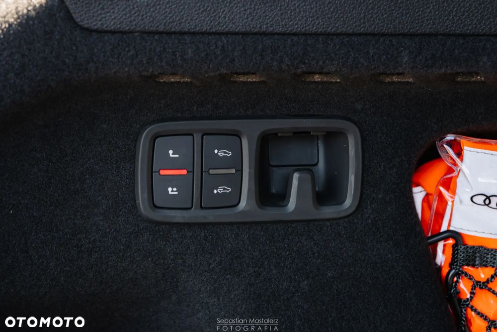 Audi SQ8 - 32