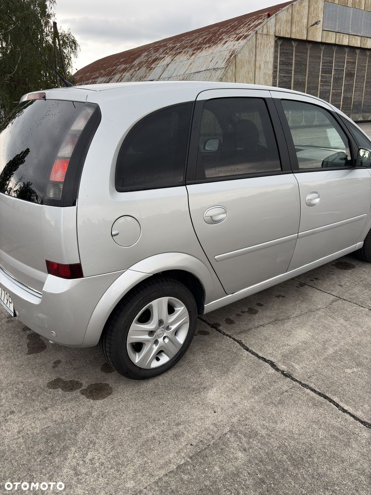 Opel Meriva 1.6 Cosmo - 15