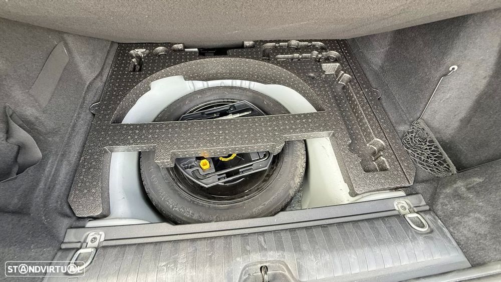 Peugeot 2008 1.2 PureTech Style - 35