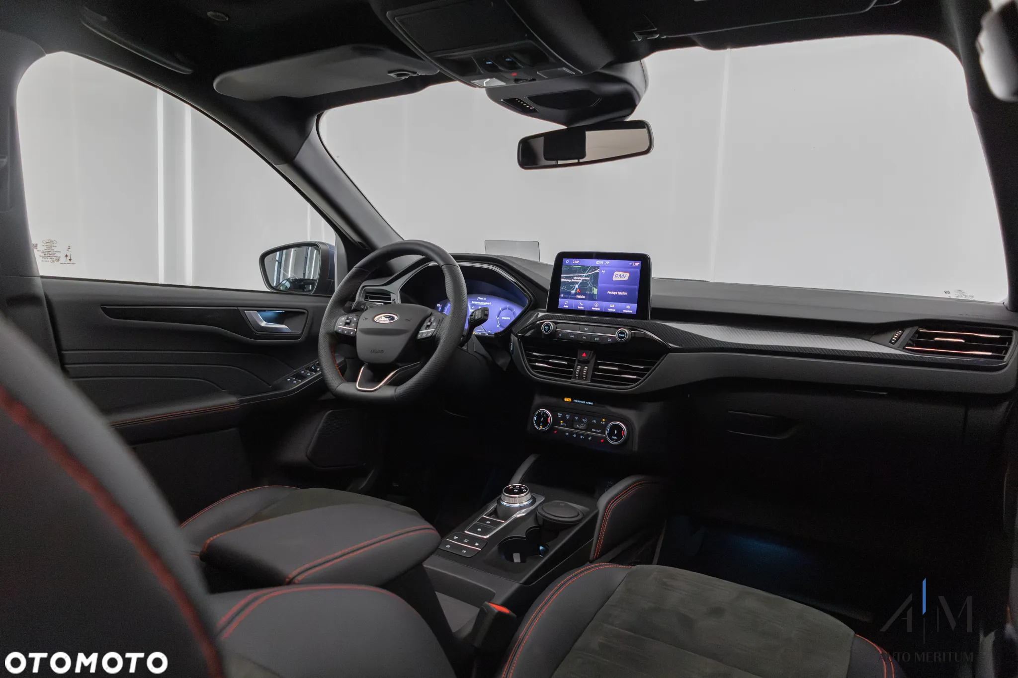 Ford Kuga 2.0 EcoBlue 4x4 ST-LINE X - 16