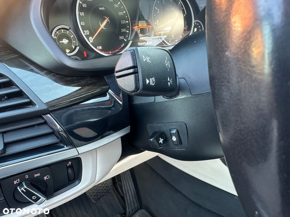 BMW X5 3.5i xDrive - 19