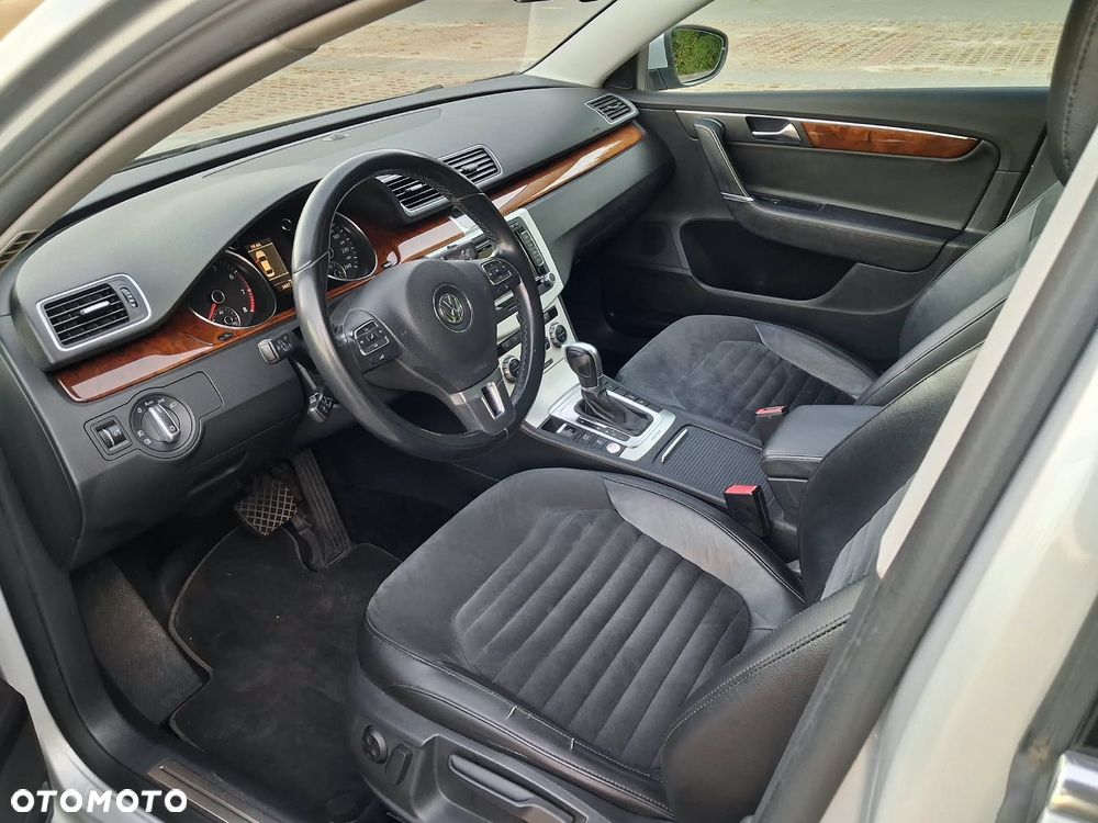 Volkswagen Passat 3.6 V6 4Motion DSG Exclusive - 9